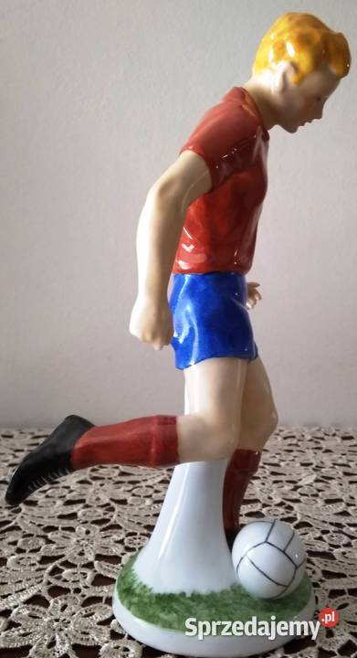 Porcelana figurka pilkarza Antyki, Sztuka, Kolekcje