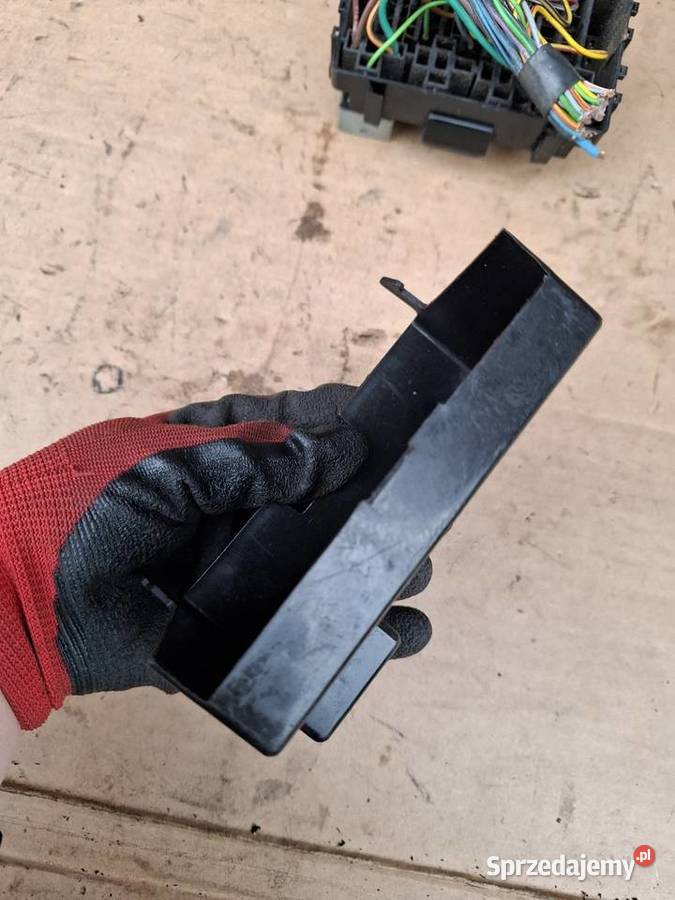 Skrzynka bezpieczników Fiat 126p Maluch EL Strzelce Opolskie