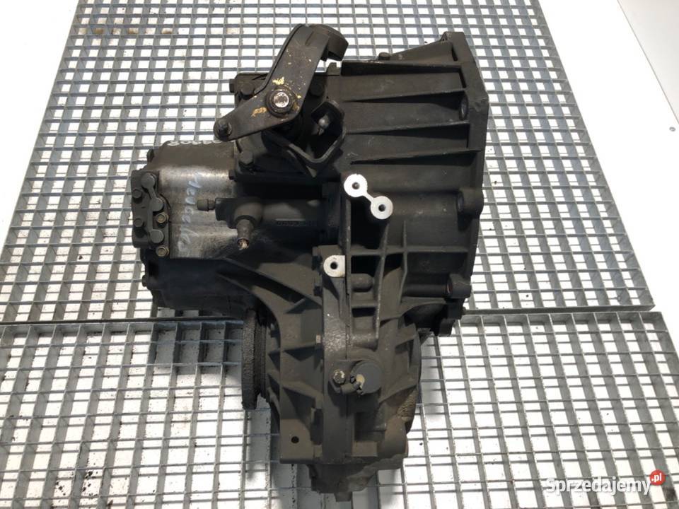 SKRZYNIA BIEGÓW MERCEDES W638 A6382600100 23 79 osobowe sprzedam