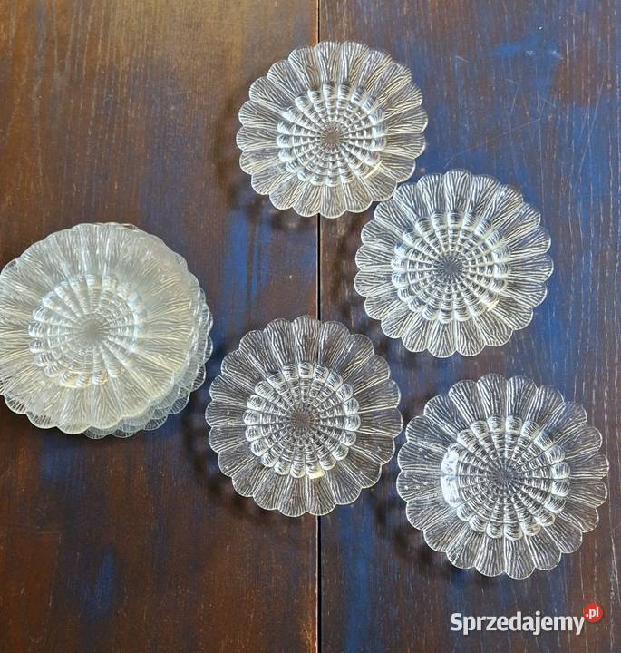 Zestaw 11 talerzyków śniadaniowychCora ETrzewik Porcelana i szkło sprzedam