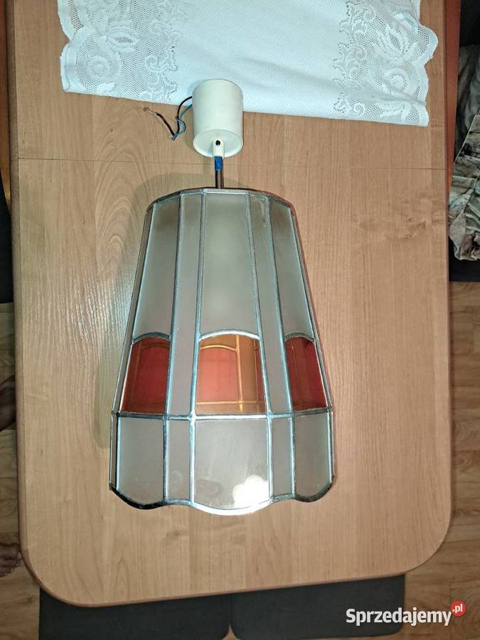 Witrażowa lampa wiszaca z 1956 roku firmy Lubań