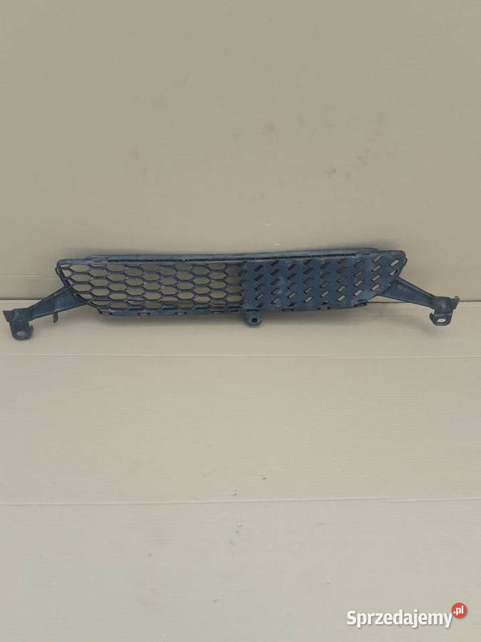 TOYOTA AYGO KRATKA ZDERZAKA ŚRODKOWA 531120H040