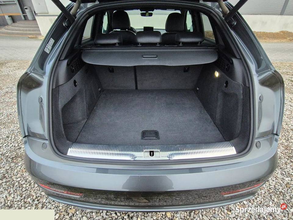 Audi RS Q3 25 benzyna 367 2015r Chociw