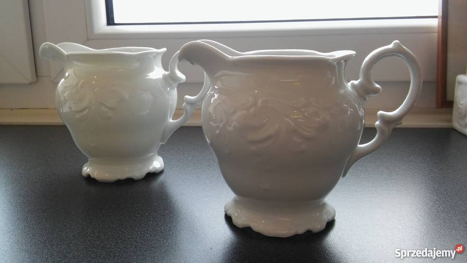 Mlecznik polska porcelana biały bogate relify