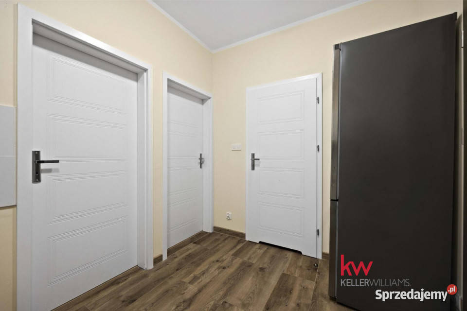 Lokal sprzedam 4218m2 JelczLaskowice Oławska Ilość pomieszczeń 2 Jelcz-Laskowice