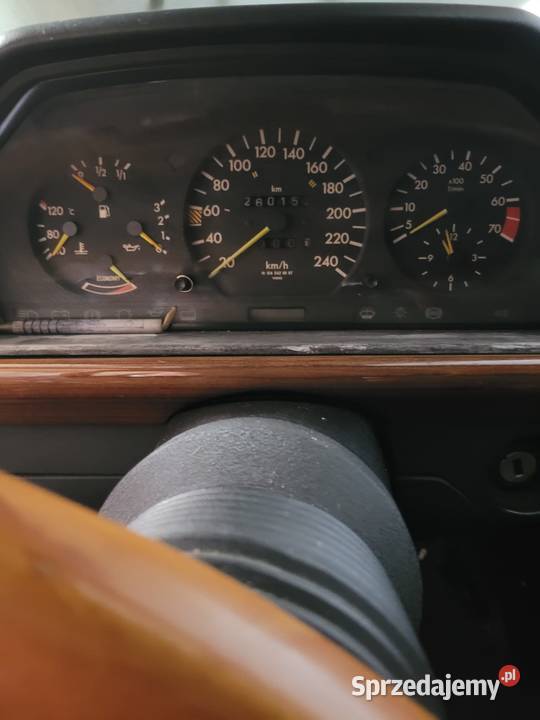 Mercedes W 124 300 CE