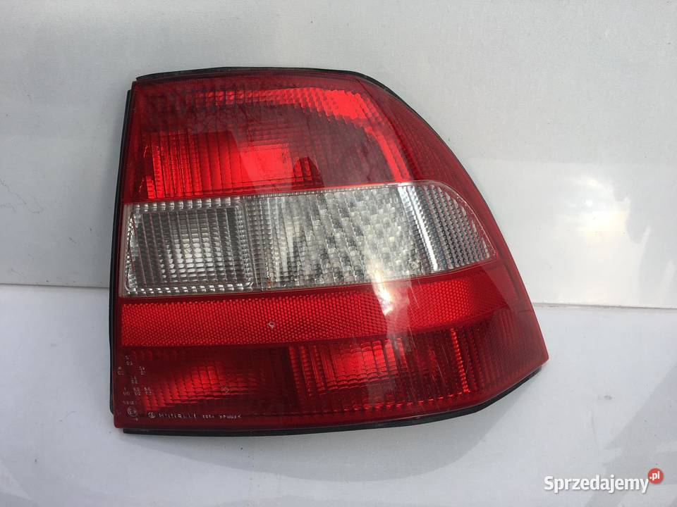 OPEL VECTRA B PRAWA LAMPA TYŁ Ostroróg