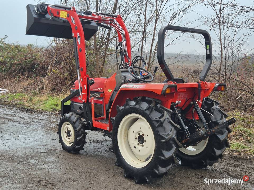 Traktorek MITSUBISHI MT251D 25 Wspomaganie Ładowacz czołowy Małuszyn