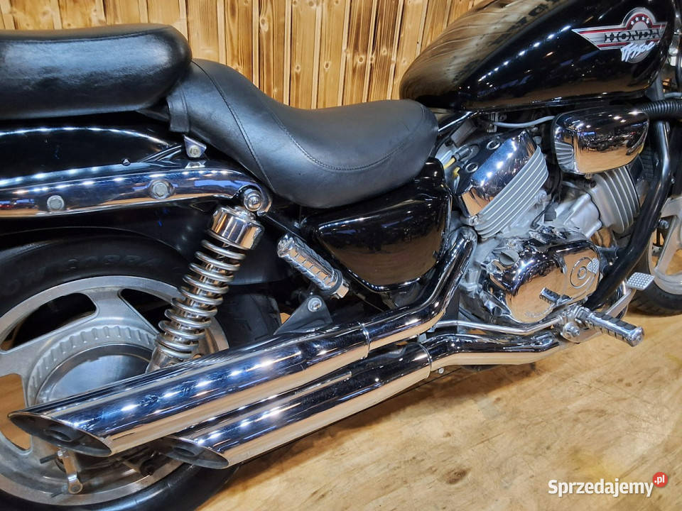 Honda VF HONDA VF750 C motocykl wygląda ślicznie