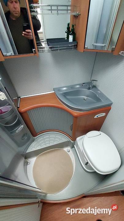 Kamper FORD TRANSIT HOBBY Rok produkcji 2010 Jelenia Góra