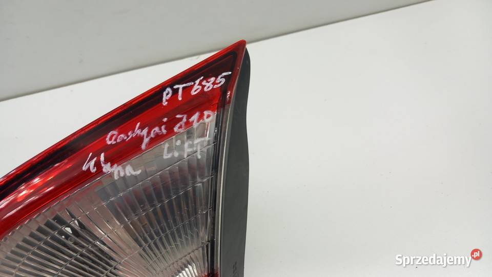 NISSAN QASHQAI J10 LIFT LAMPA TYŁ PRAWA W KLAPĘ Zbierkowo sprzedam