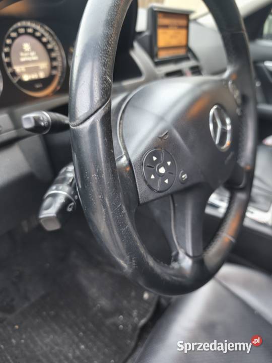 Sprzedam zamienię na dostawczyMercedes w204 Piotrków Trybunalski