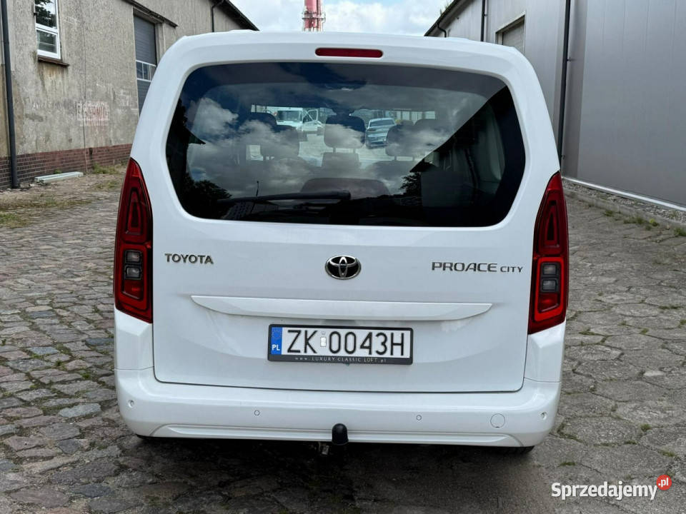 Toyota Proace City Verso 15 Diesel 105 Long biały Koszalin