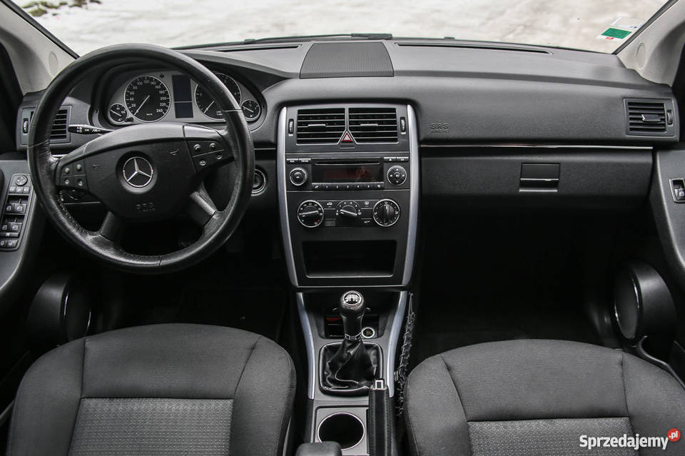 Mercedes B180 2litry diesel spalanie 556L100 lakier metallic