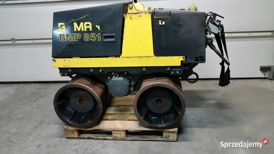 Walec BOMAG BMP 851 do terenu grząskiego Sucha Beskidzka