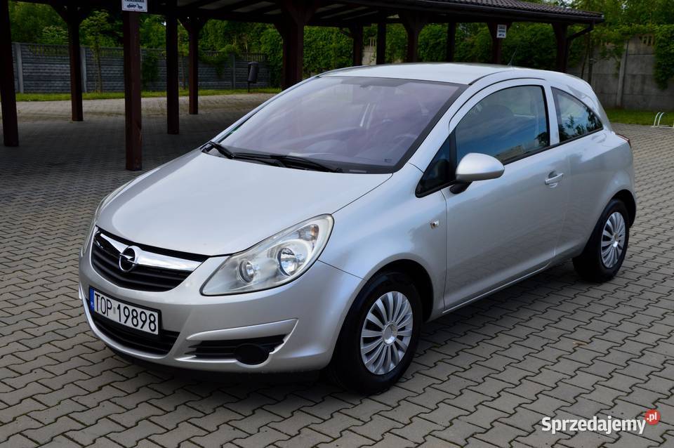 PIękna Corsa 14 Benzyna Klimatron 4 Lata W Kraju bluetooth