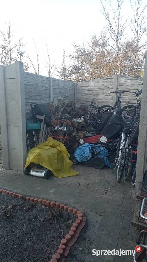 Garaz z płyt betonowych Kórnik