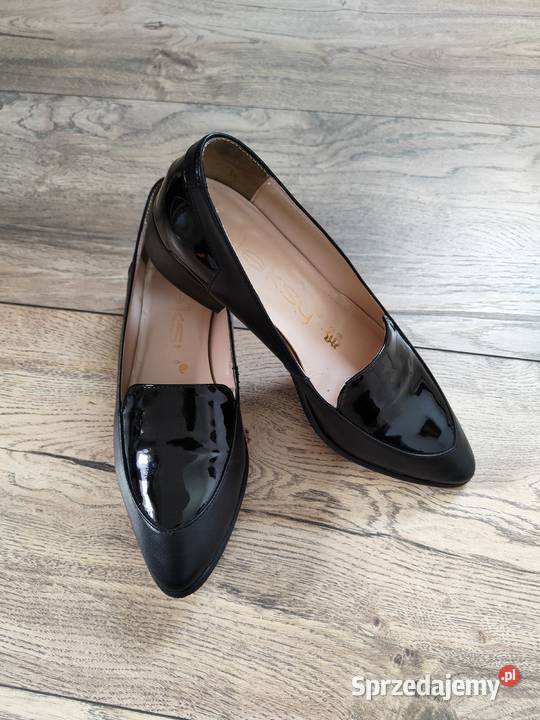 Czarne damskie Półbuty Skóra naturalna Półbuty podkarpackie