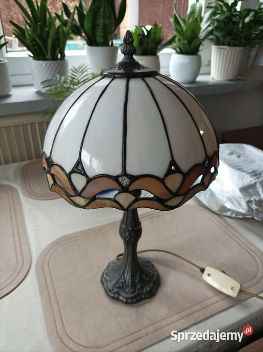 Lampa w stylu Tiffany produkcji polskiej Płock