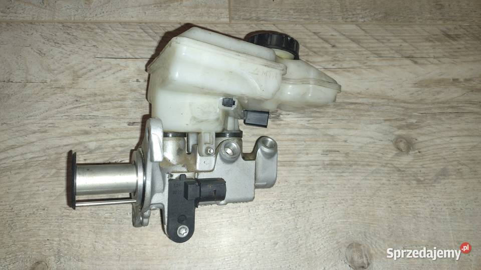 Zbiornik wyrównawczy płynu hamulcowego Wadowice