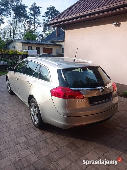 Opel Insignia combi 18 benzyna 2010r mazowieckie Żabokliki sprzedam