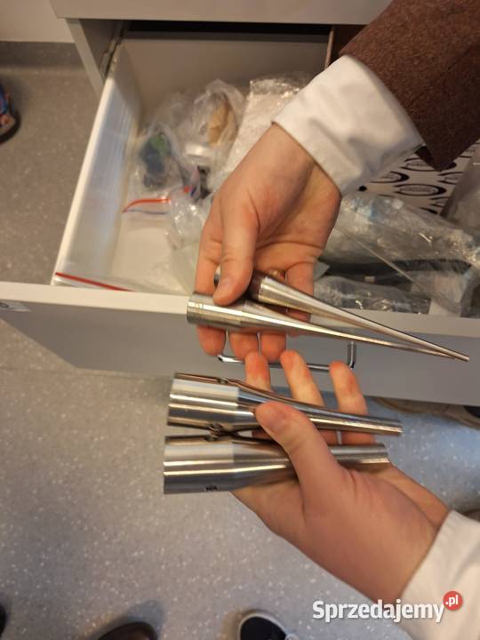 Syndyk sprzeda ruchomości laboratorium na sztuki Rekowo Lęborskie