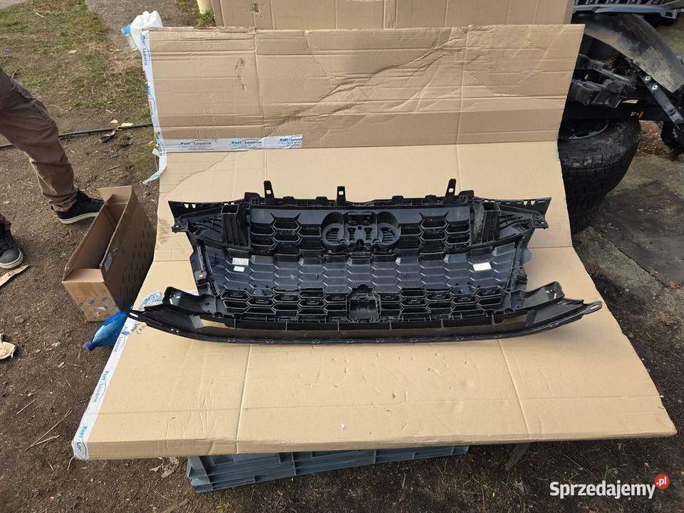 Grill Atrapa Chłodnicy Audi A3 8Y 8Y0853651A Atrapy Motoryzacja