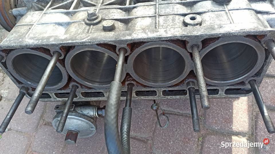 Blok silnika i wał korbowy Wołga GAZ 24 Góra Kalwaria