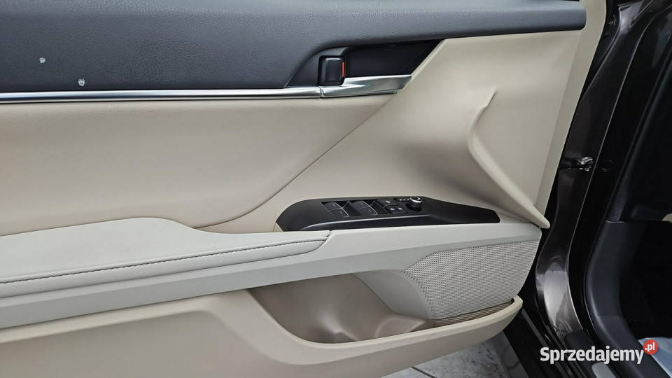 Toyota Camry Hybrid Executive CVT Z Polskiego serwisowany w ASO