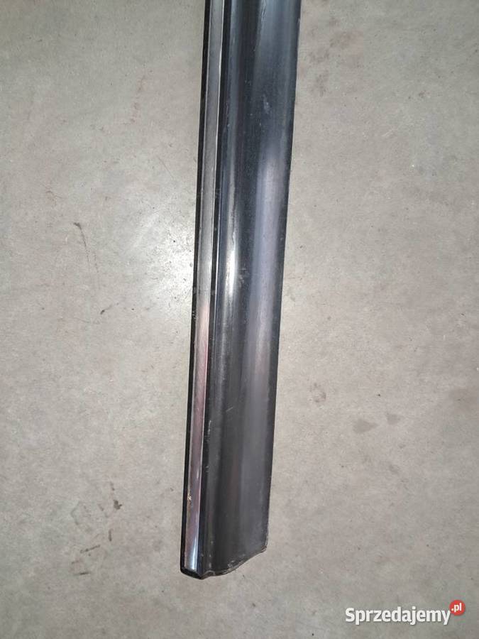 LISTWA DOLNA DRZWI PRAWYCH MERCEDES W123 COUPE osobowe