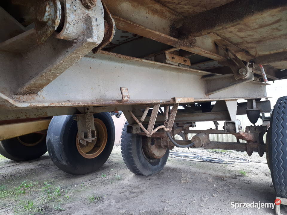 Przyczepa wywrotka hw8011 uszkodzony Wejsce