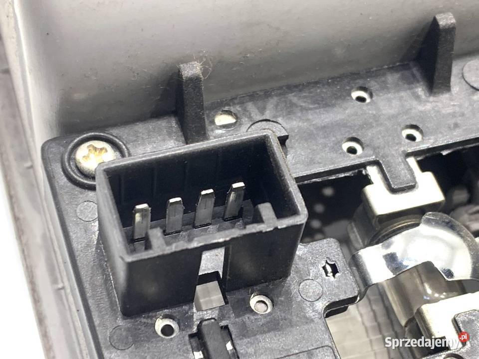 LAMPA SUFITOWA HYUNDAI i20 II 92810C7010