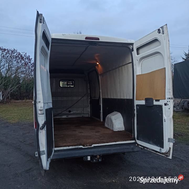 Odsprzedam Fiat 250 Ducato furgonetka z hakiem sprzedam