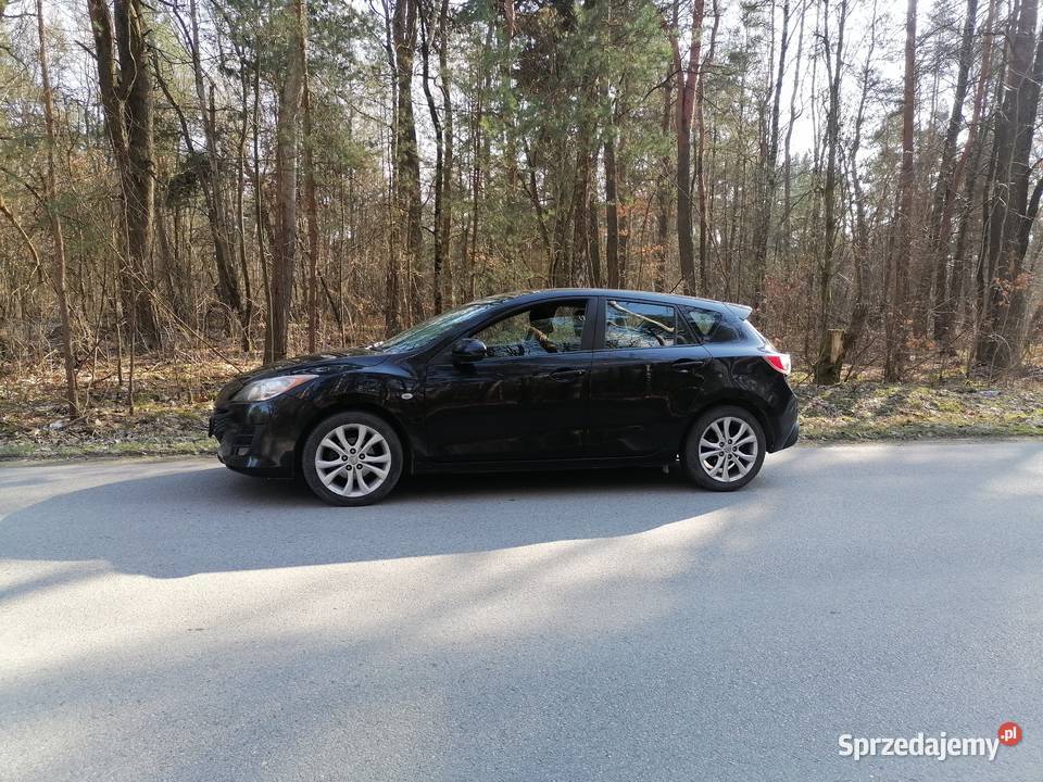 Mazda 3 z 2010r sil 16d czarny met Rok produkcji 2010 Jędrzejów