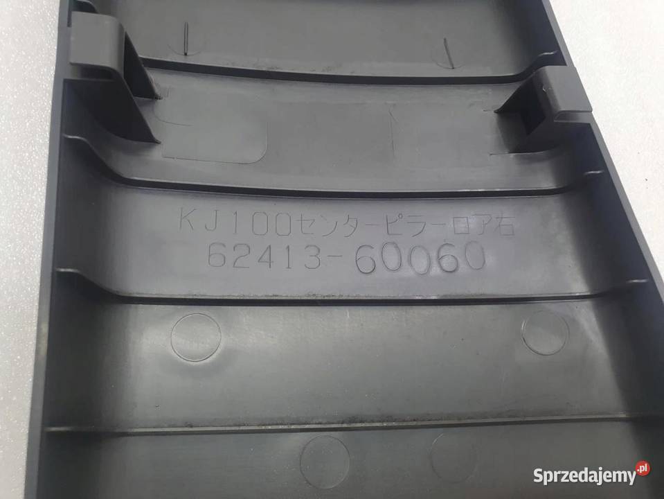 OSŁONA POSZYCIE SŁUPKA PRAWE LAND CRUISER 120 osobowe