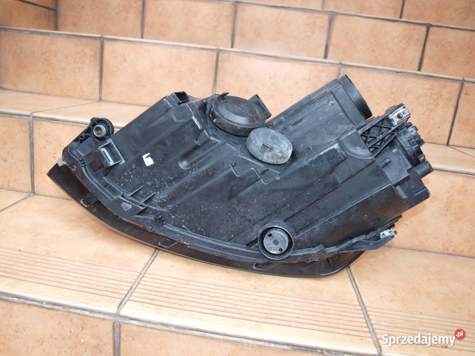 VW Golf 7 VII lampa prawa przód zwykła 2012 wielkopolskie Kalisz