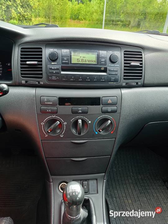 Toyota Corolla super stan mały przebieg mazowieckie Magdalenka