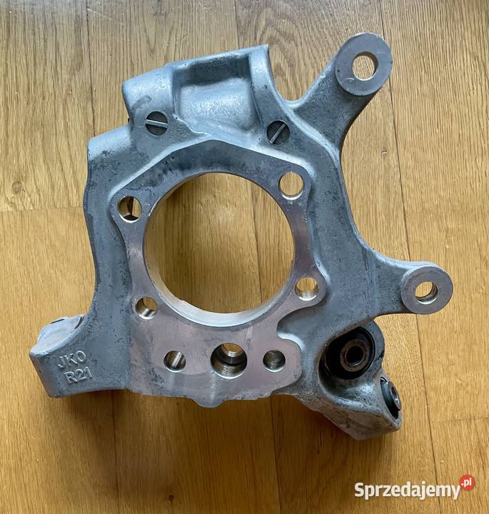 Zwrotnica prawy tył Nissan 370z Lublin