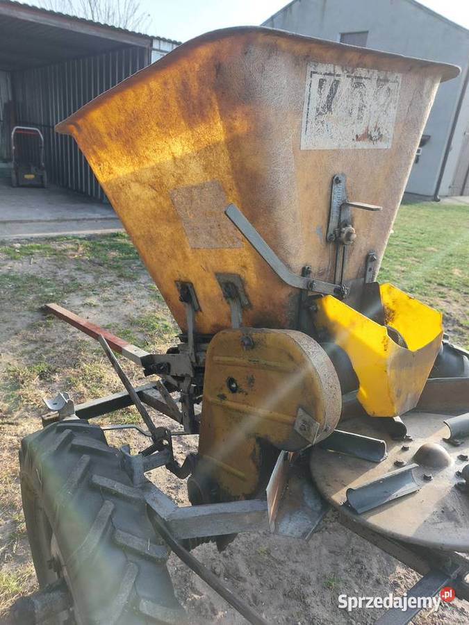 rozsiewacz do nawozów KOS Maszyny rolnicze sprzedam