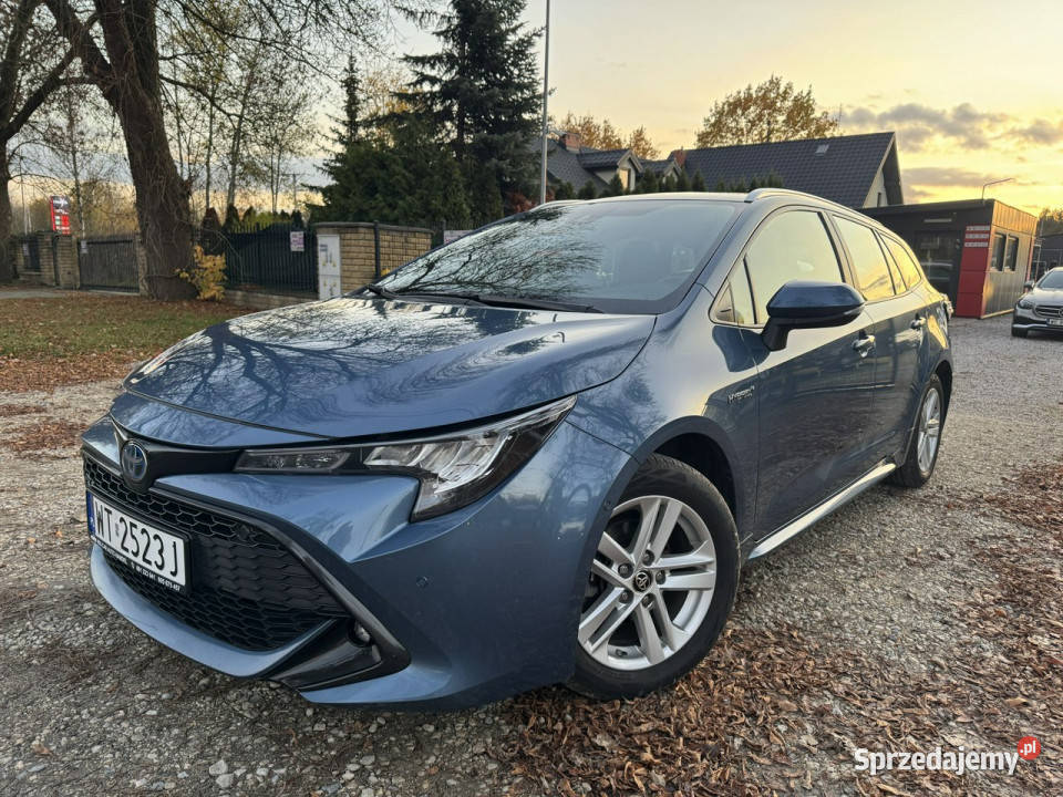 Toyota Corolla 18 HSD FVat 23 Virtual PDC 360 kurtyny powietrzne mazowieckie Otwock Mały