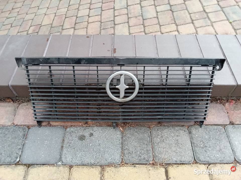 Grill osłona chłodnicy FIAT 125P Drzewica