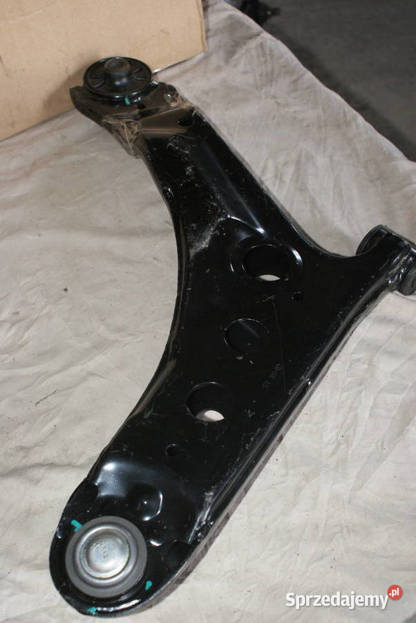 Wahacz zawieszenia koła przód L dół 16 mm KIA