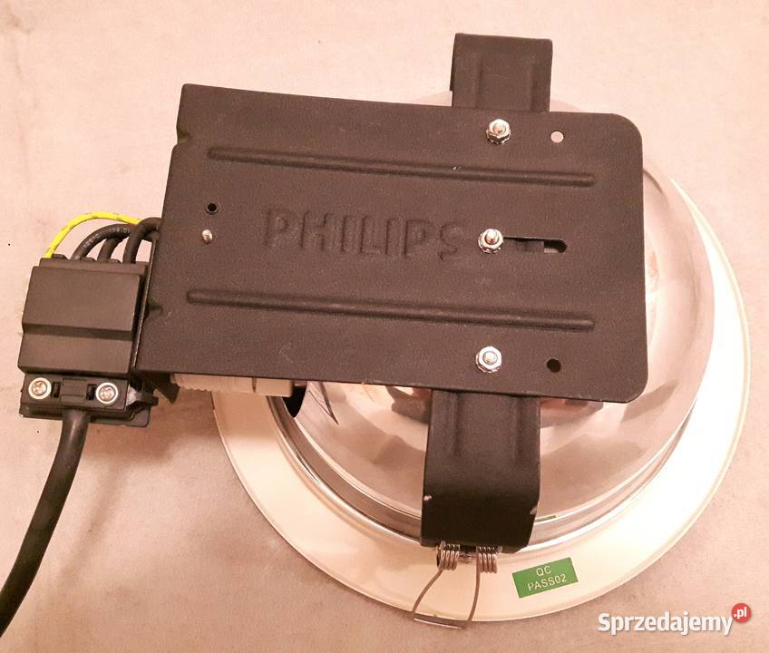 Oprawy oświetleniowe lampy wnętrzowe downlight wielkopolskie