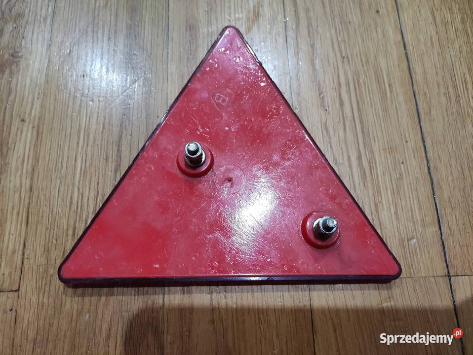 Trójkąty i lampa Przeworno