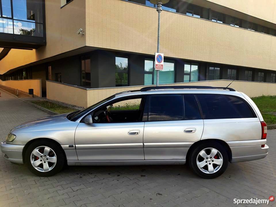 Opel Omega 25 td nie tds HAK Niemiecki krążownik Poznań