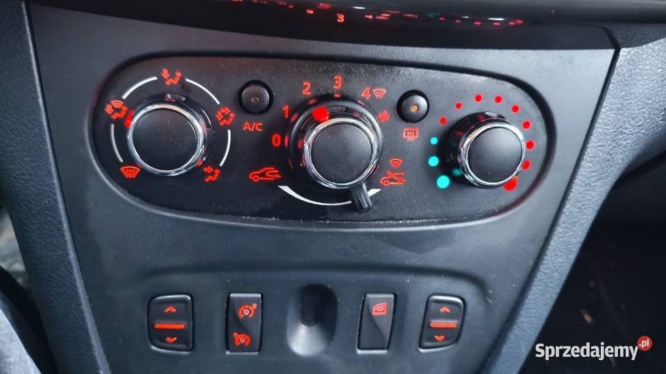 Dacia Sandero Stepway 2015 890cm3 Kielce