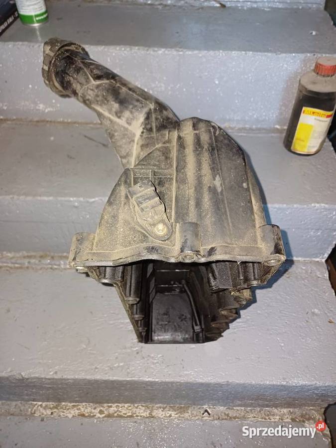 Pokrywa zaworów Mercedes A klasa w 168 Lipusz sprzedam
