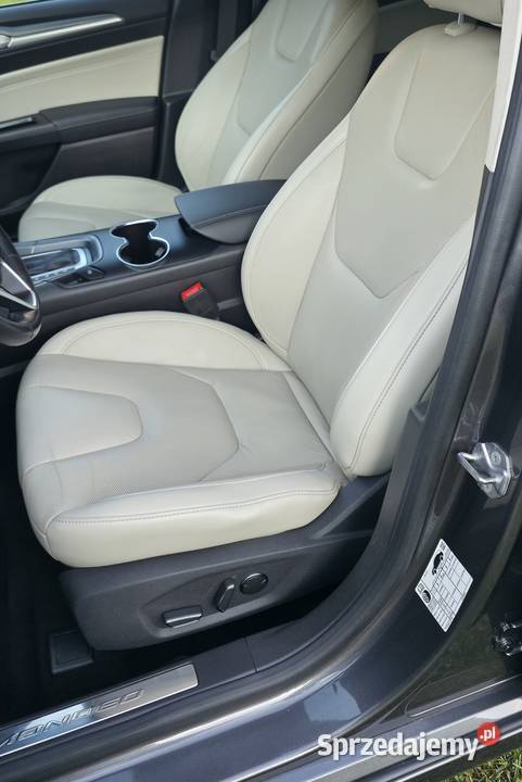 Ford Mondeo 20 TDCi BiTurbo Titanium PowerShift Zarejestrowany w Polsce
