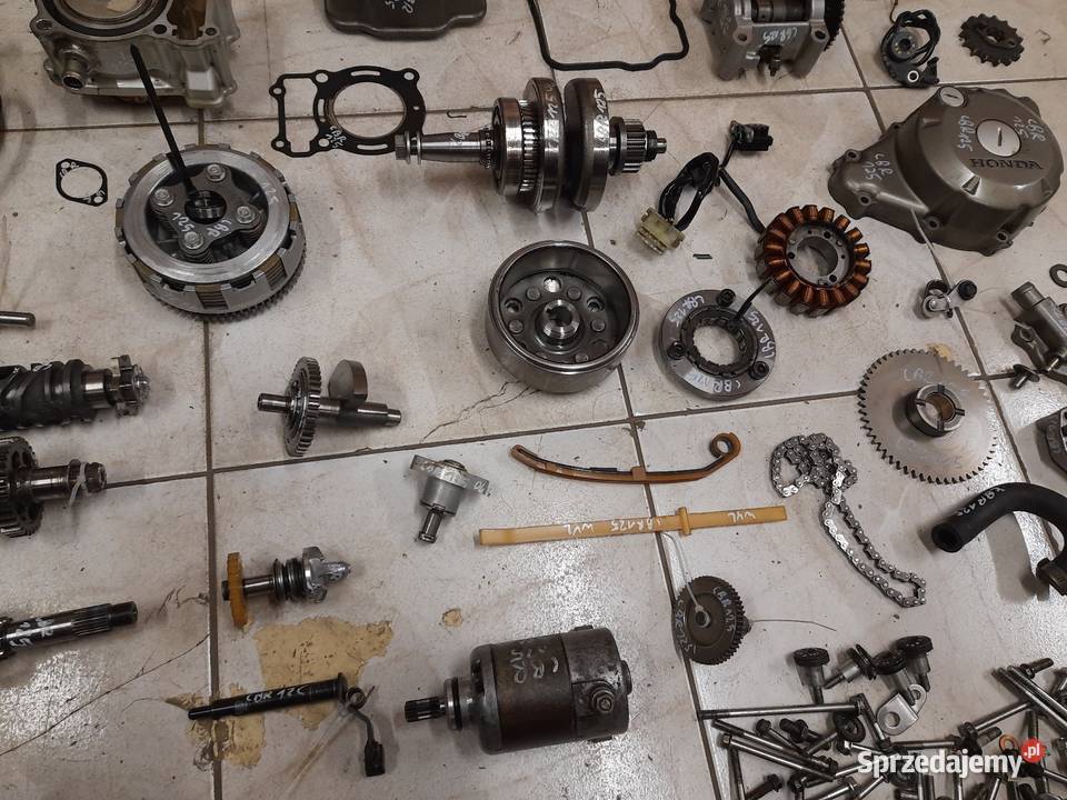 Honda CBR 125 silnik części JC34 0407r wał Jelenia Góra