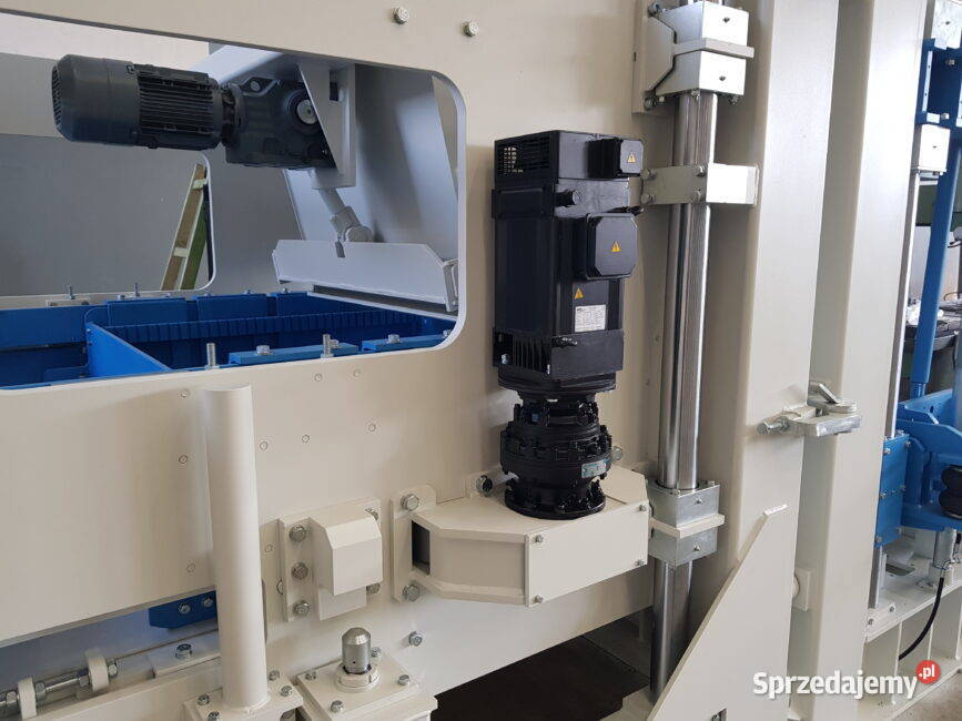 Wibroprasa SUMAB R1000 1500 m2 kostki brukowej w Warszawa